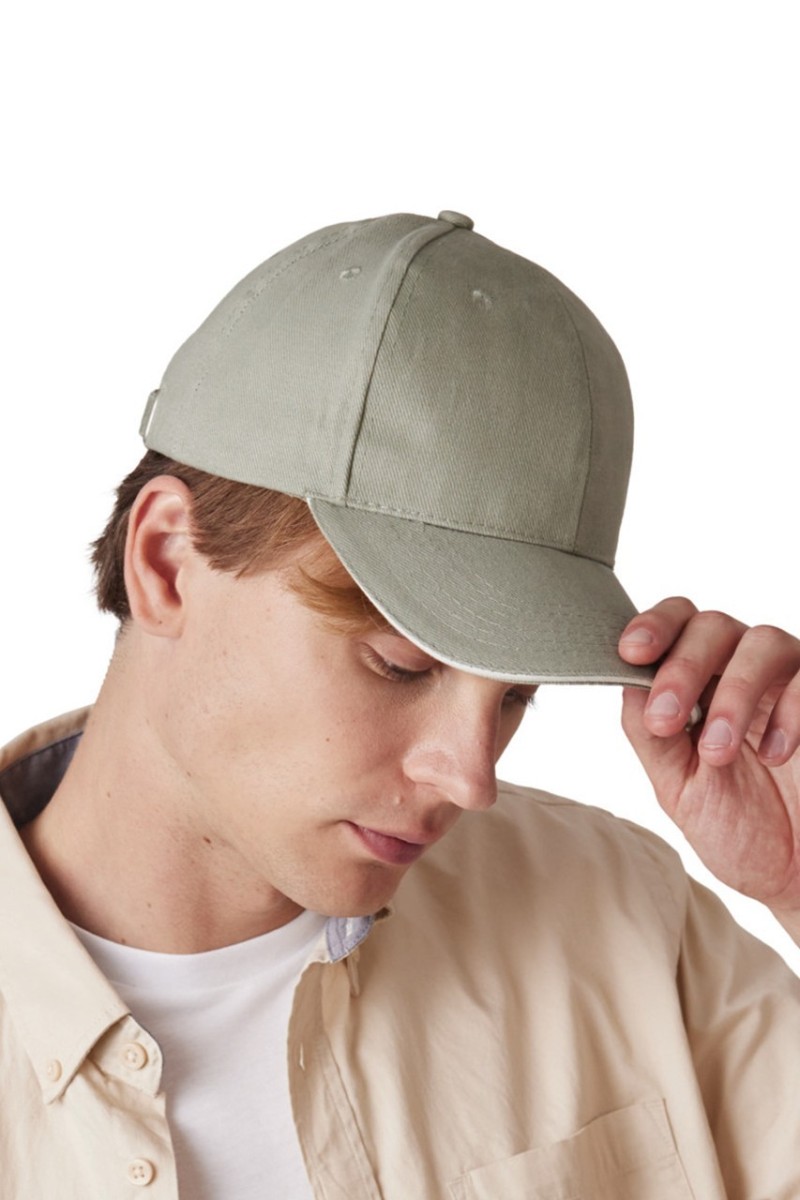 CAP IN ORGANIC COTTON WITH CONTRASTING SANDWICH PEAK - 6 PANELS