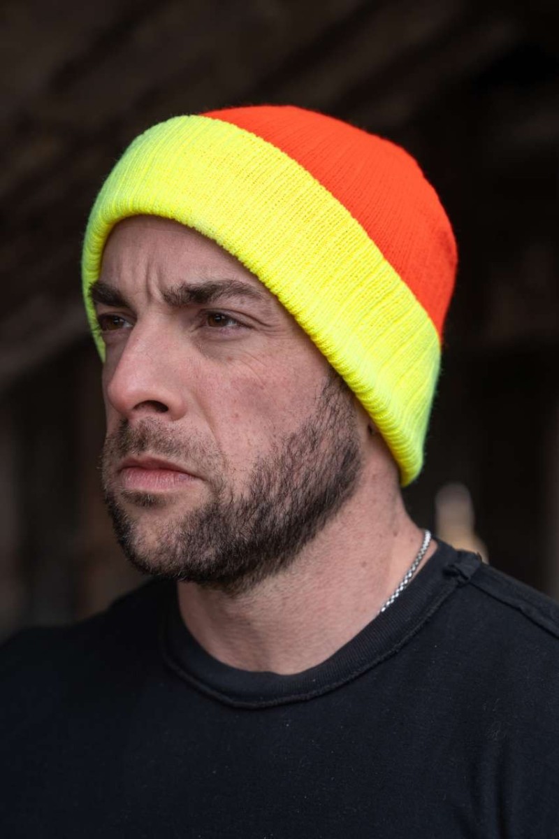 TWO-TONE KNITTED HAT - METZ