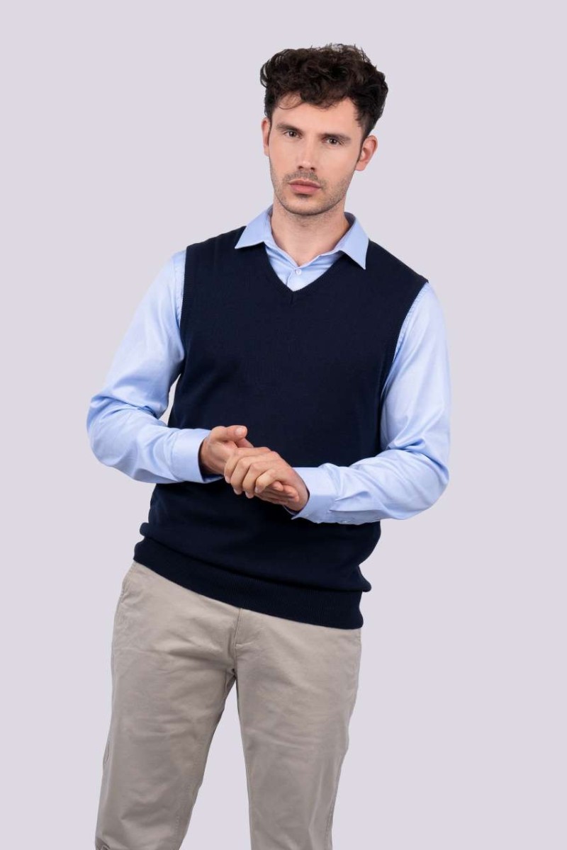 MEN’S V-NECK SLEEVELESS PULLOVER FINE GAUGE COTTON