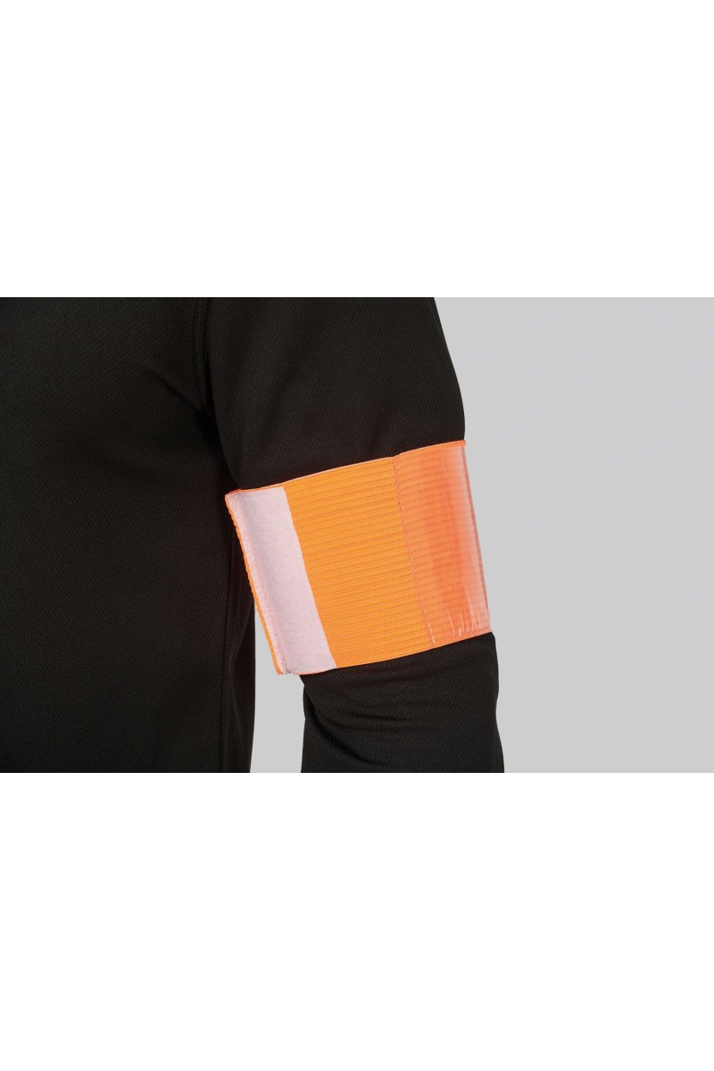 ELASTIC ARMBAND WITH LABEL HOLDER