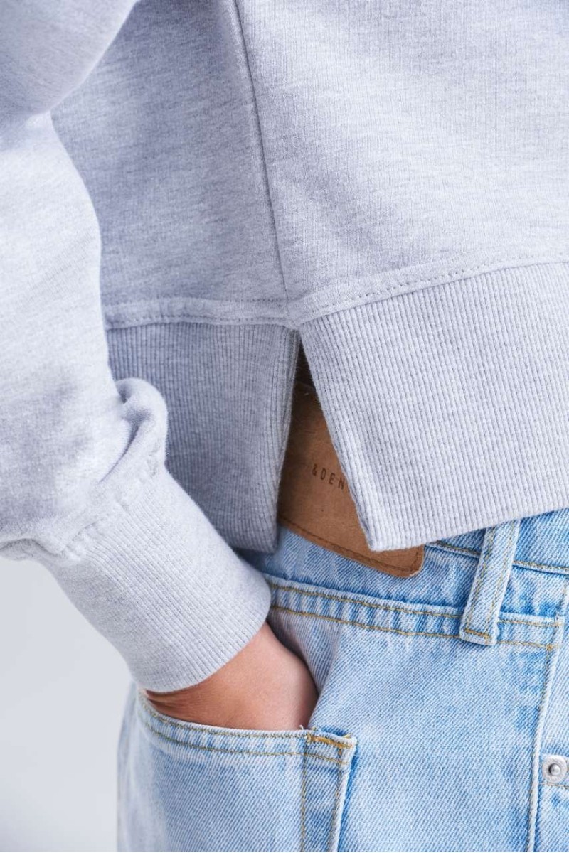 WOMEN'S RELAXED HOODIE