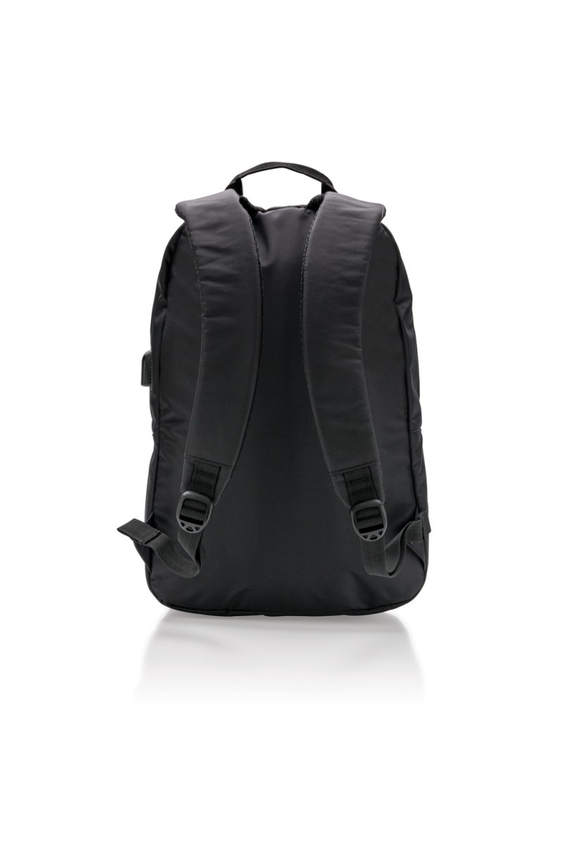 Power USB laptop backpack