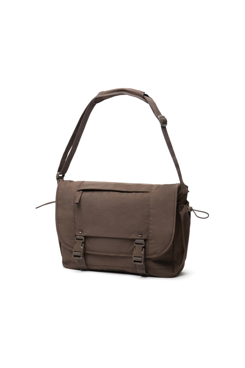 "Geantă messenger Kento Urban 15,6"" din nylon reciclat RCS"