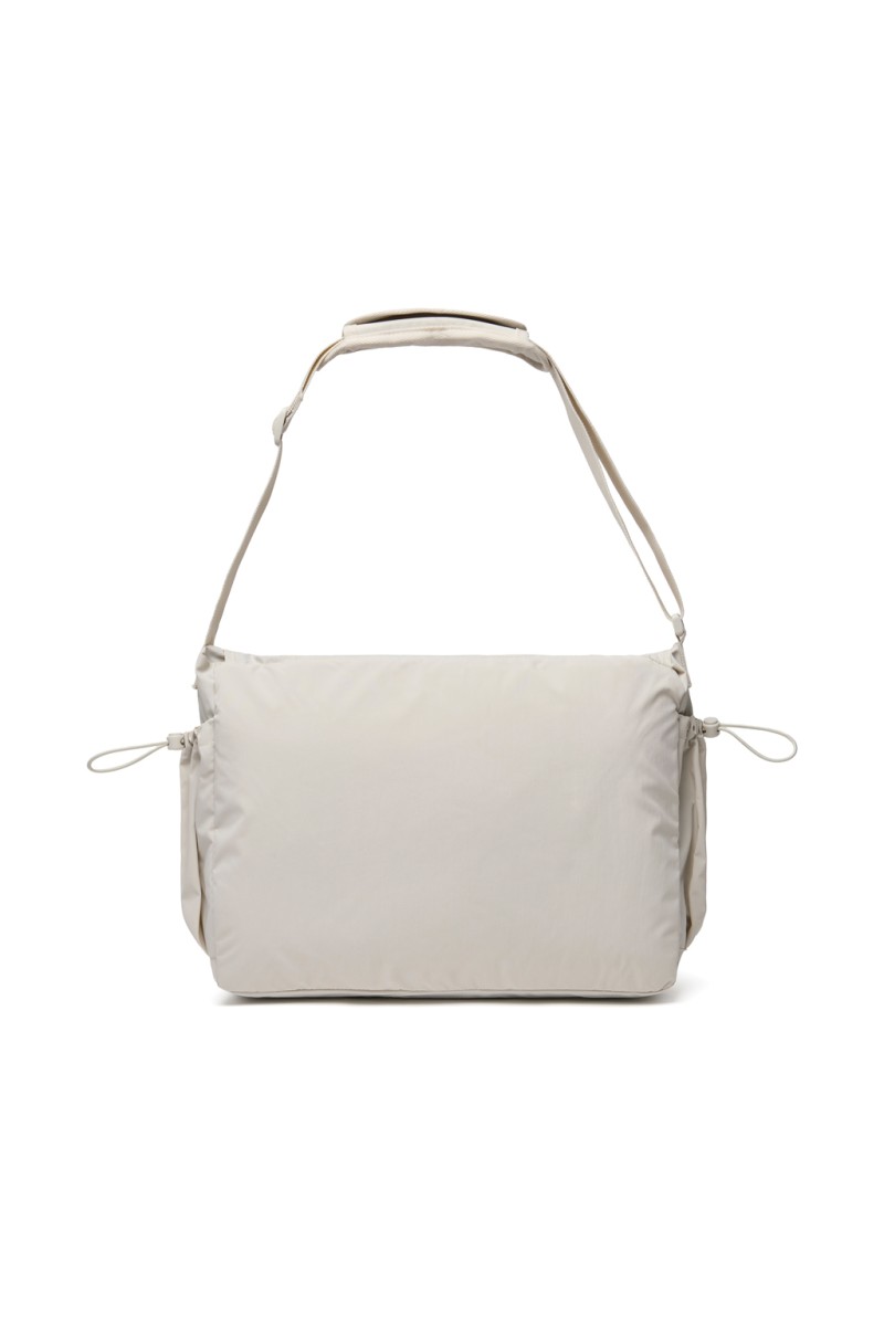 "Geantă messenger Kento Urban 15,6"" din nylon reciclat RCS"