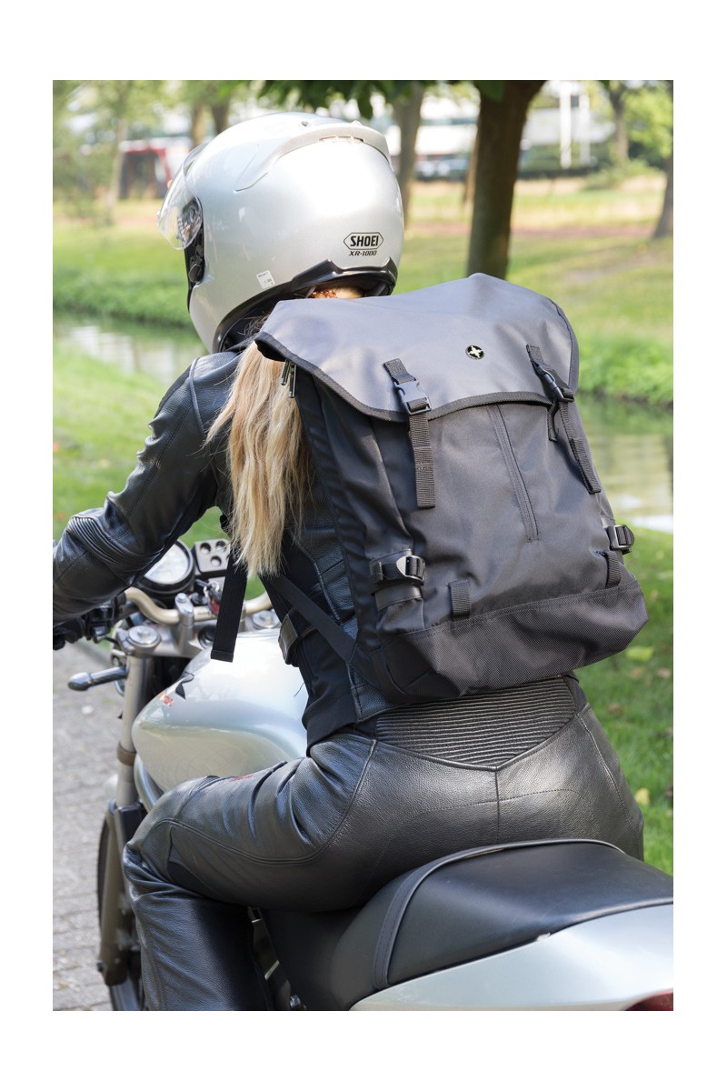 17” outdoor laptop backpack