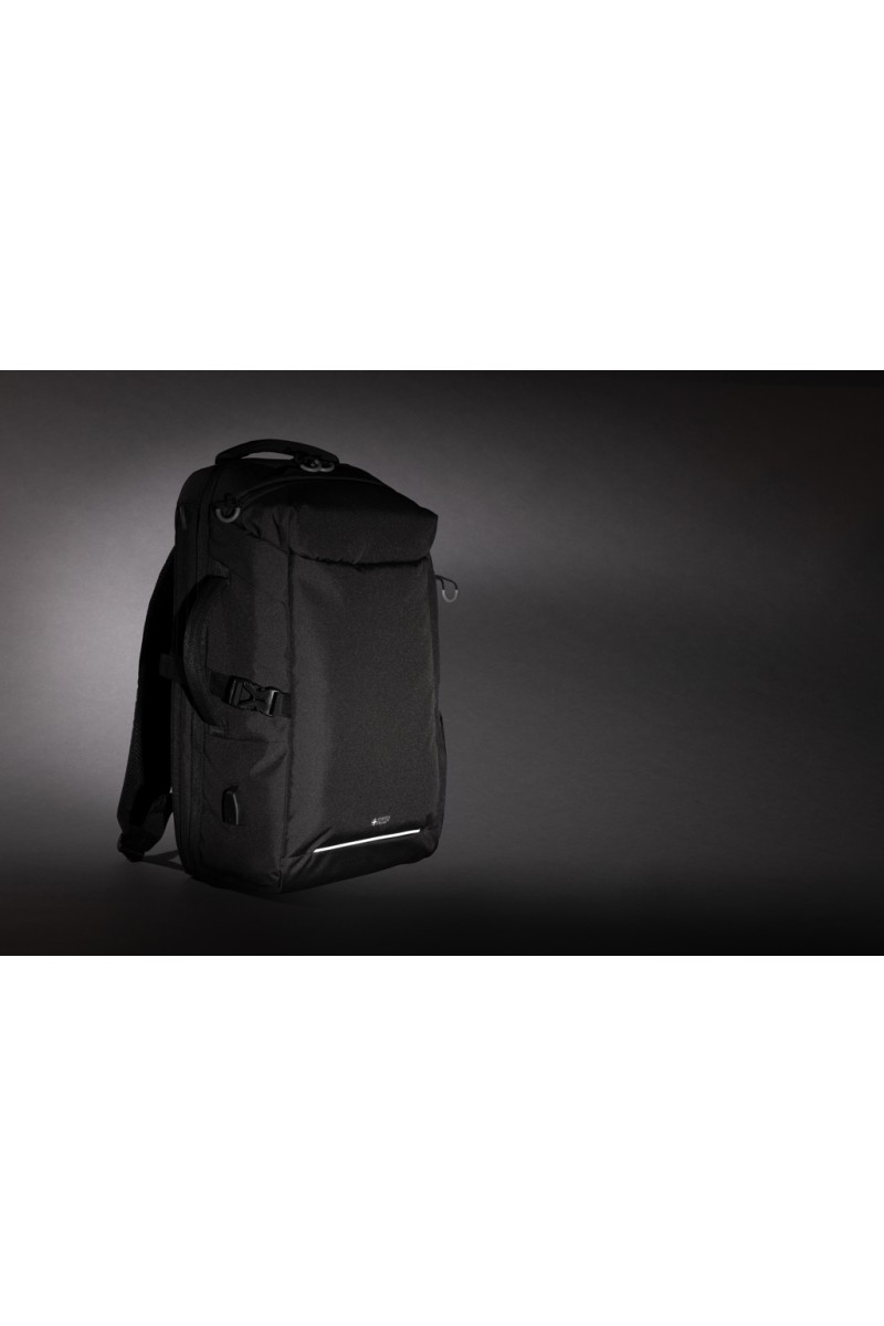 Swiss Peak AWARE™ XXL weekend travel backpack