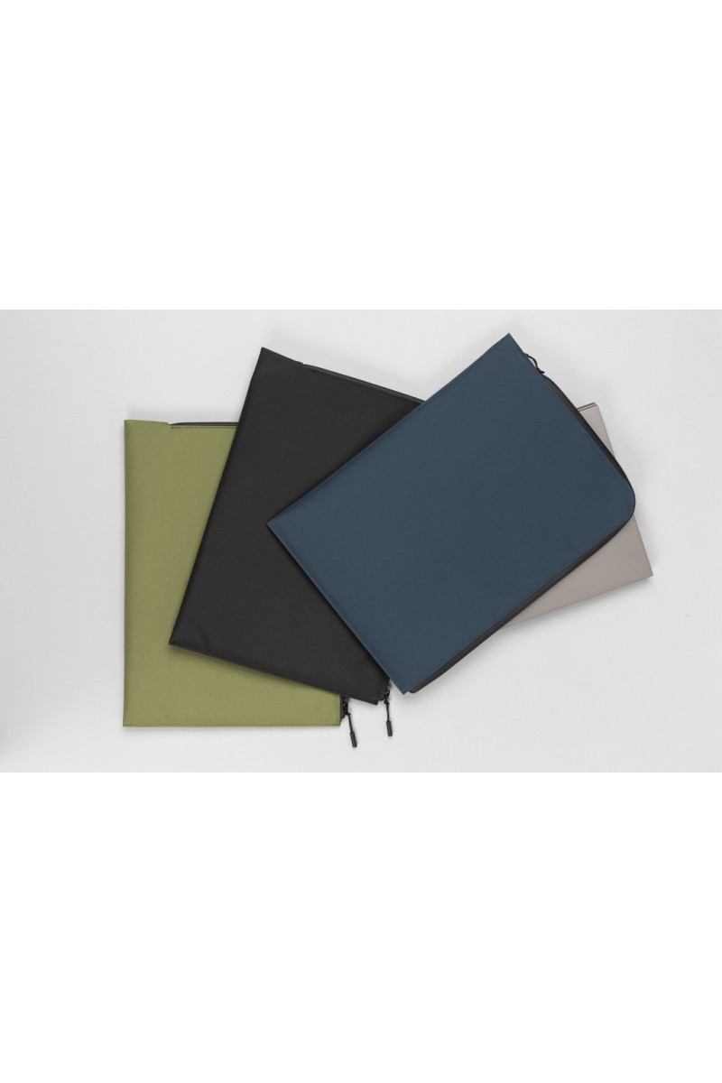 Business Bag Impact Aware™ laptop 15.6" minimalist laptop sleeve