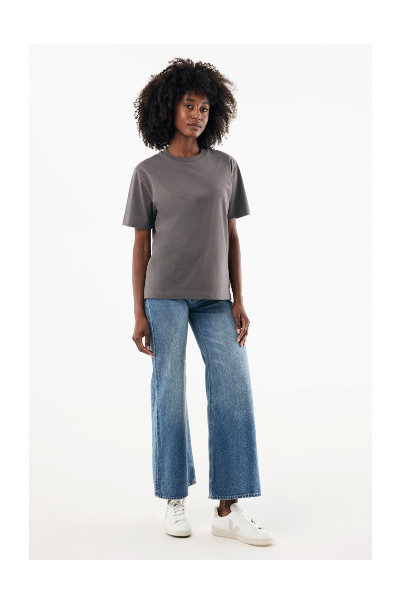 IQONIQ Nikko heavyweight recycled cotton t-shirt