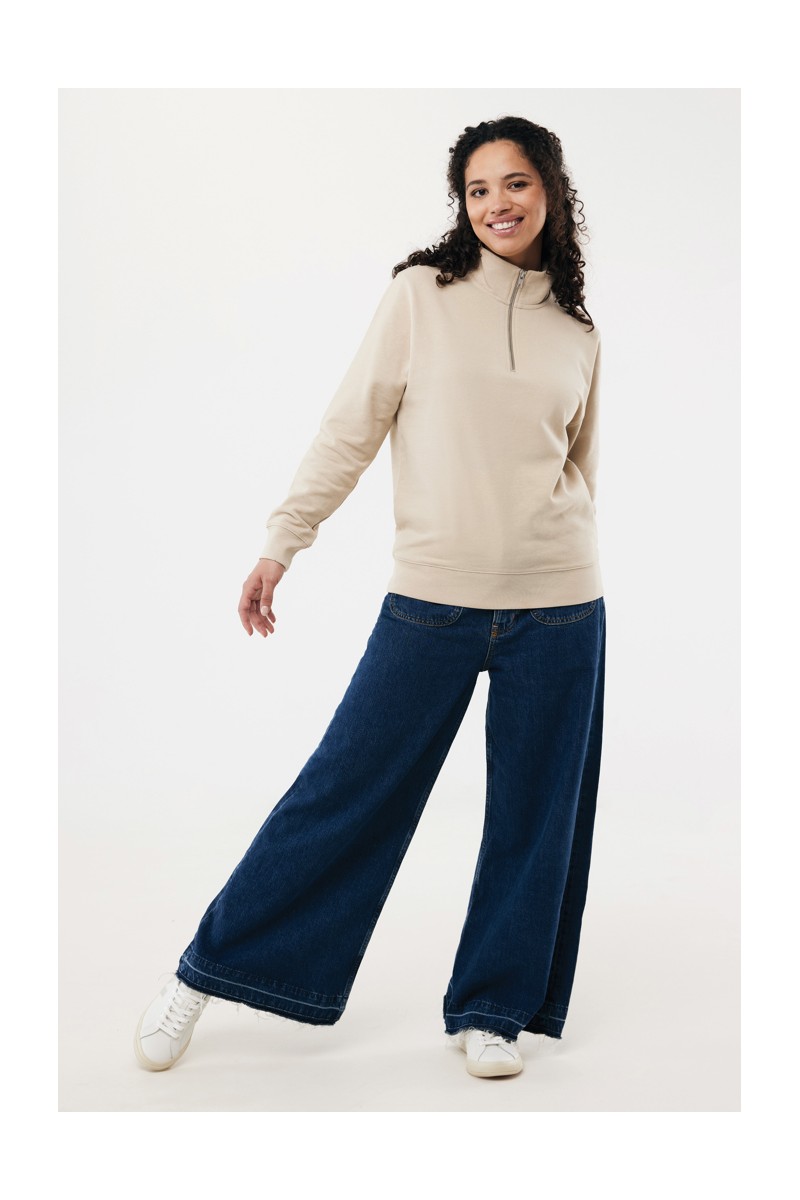 IQONIQ Elgon recycled cotton quarter zip sweater