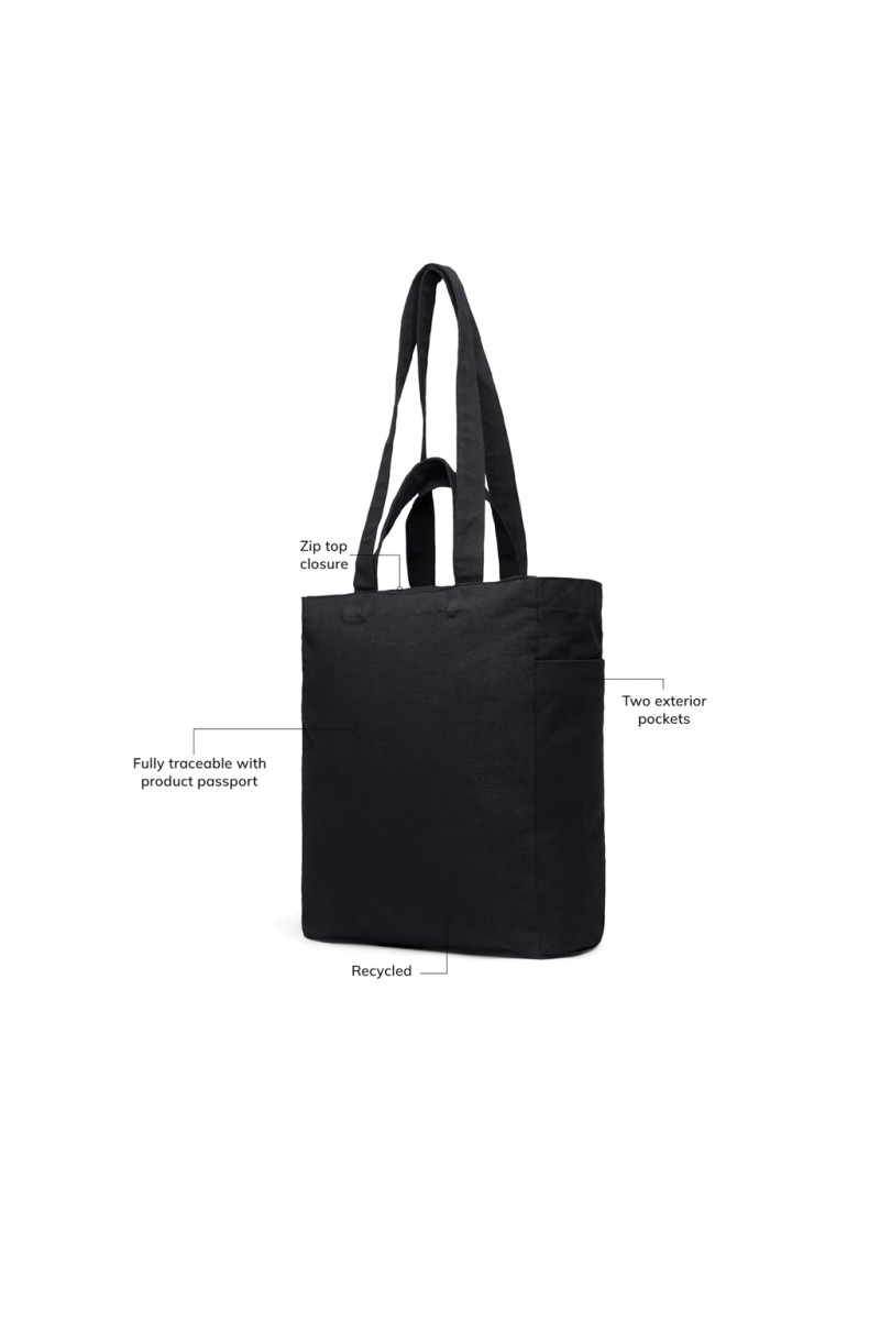 VINGA Hilo AWARE™ recycled canvas zip tote