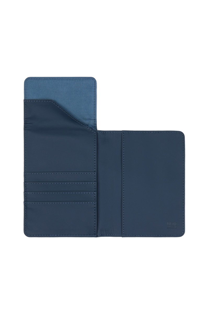 Travel Bag VINGA Baltimore RCS recycled polyester RFID passport cover