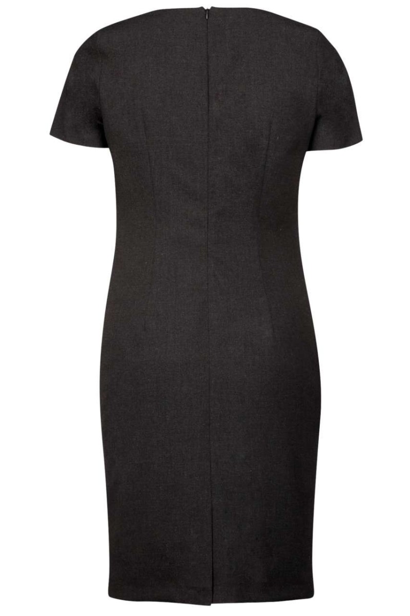 SHORT-SLEEVED DRESS