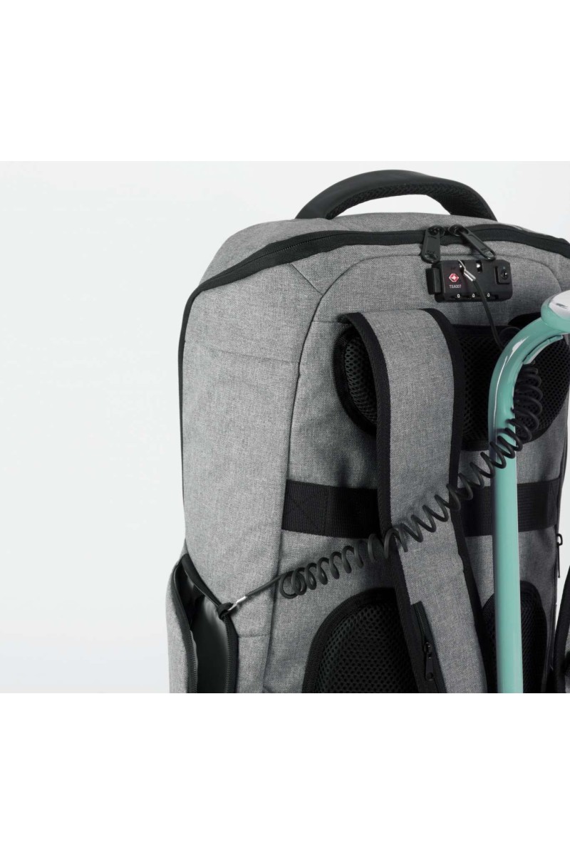 ANTI-THEFT BACKPACK